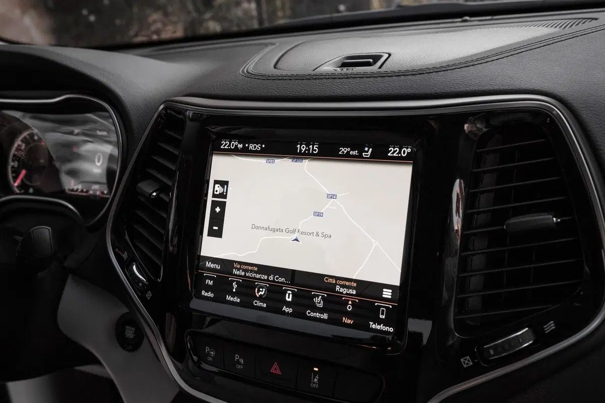 Jeep Cherokee 2019, ecco come è cambiata [Video e foto] (8)