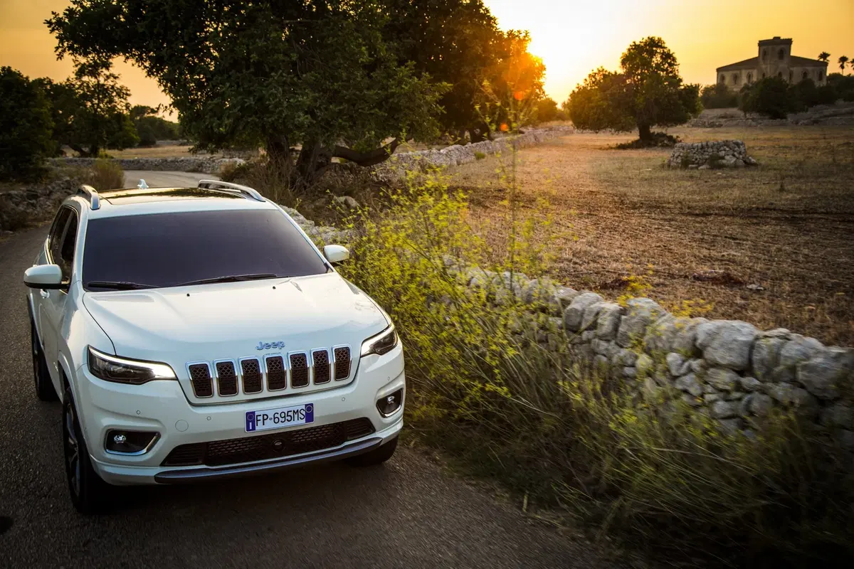 Jeep Cherokee 2019, ecco come è cambiata [Video e foto] (11)