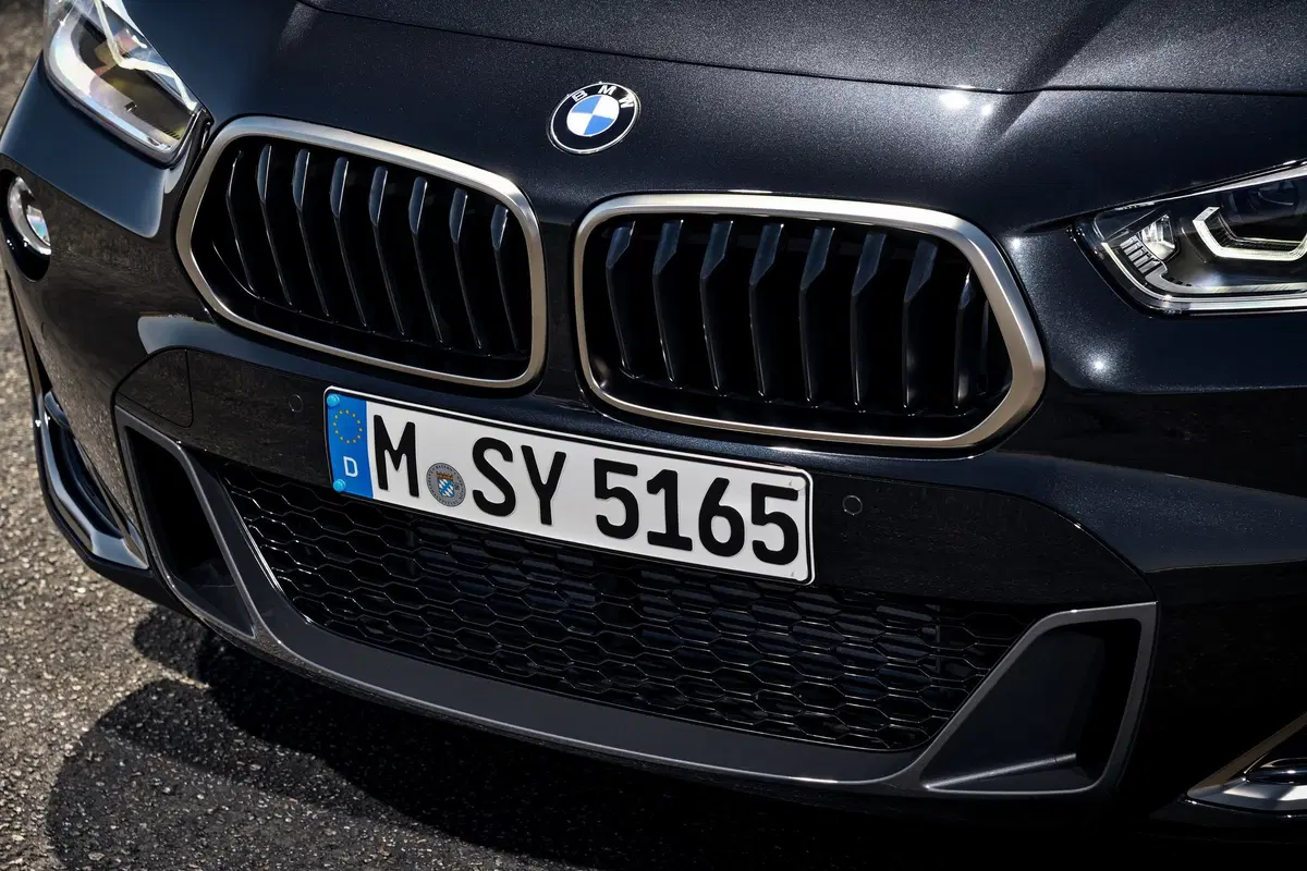 BMW X2 M35i, il SUV-coupé bavarese da 306 CV (2)