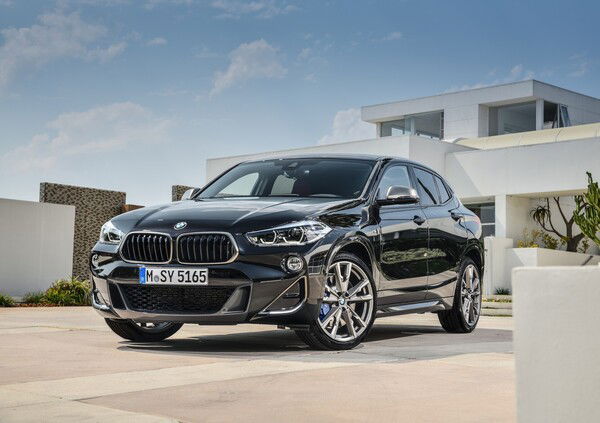 BMW X2 M35i, il SUV-coupé bavarese da 306 CV