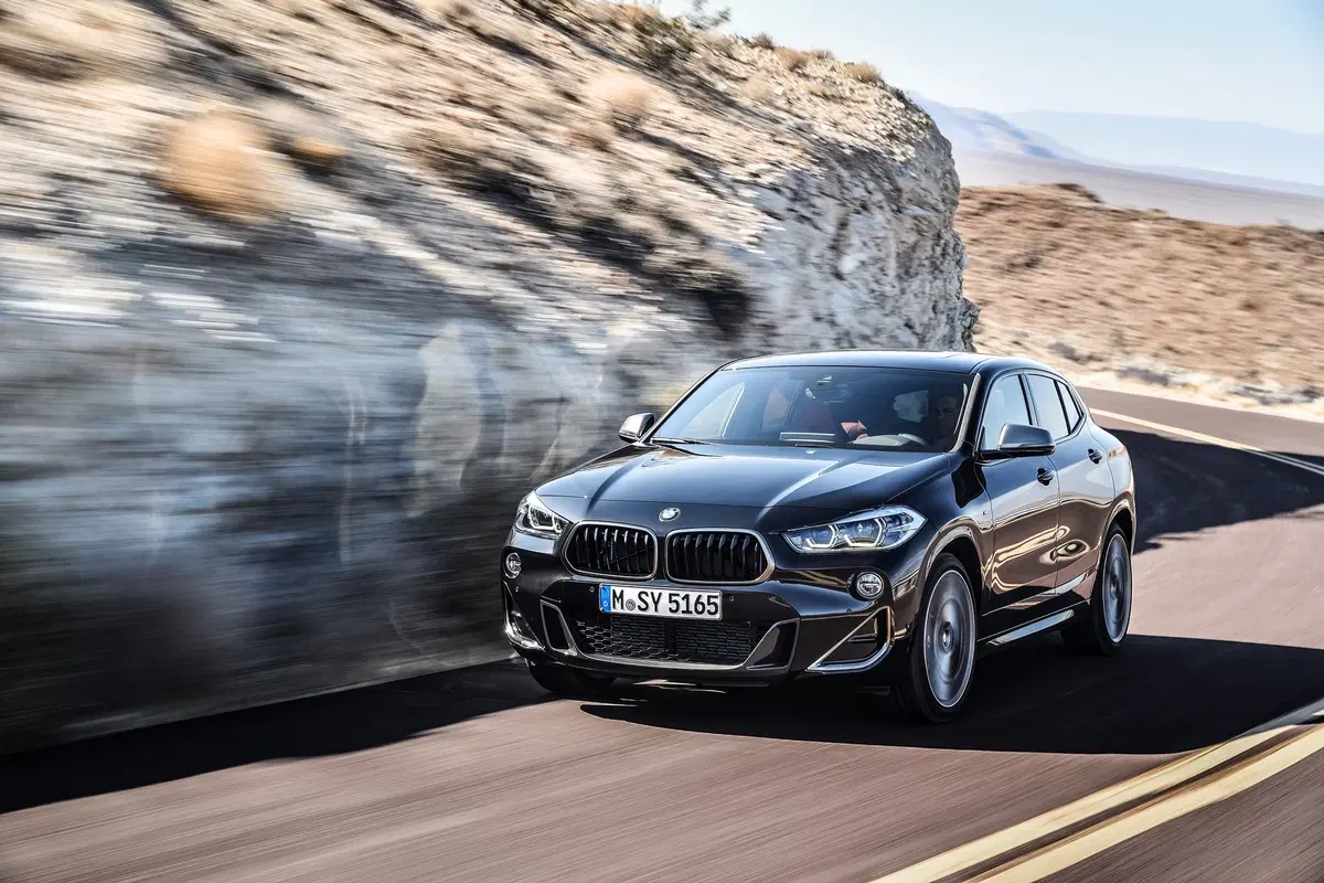 BMW X2 M35i, il SUV-coupé bavarese da 306 CV (19)