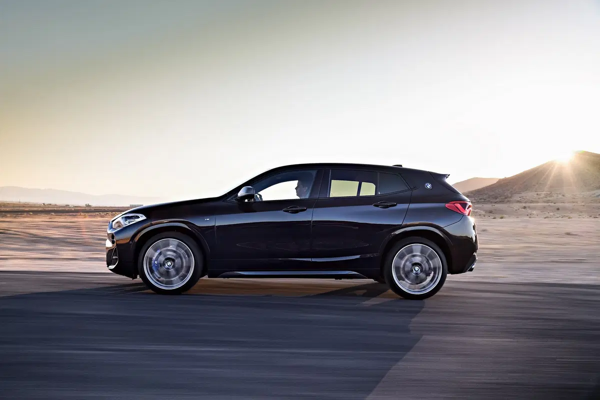BMW X2 M35i, il SUV-coupé bavarese da 306 CV (24)
