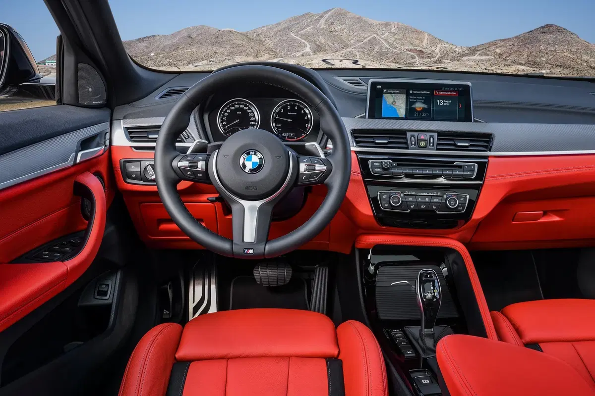 BMW X2 M35i, il SUV-coupé bavarese da 306 CV (14)