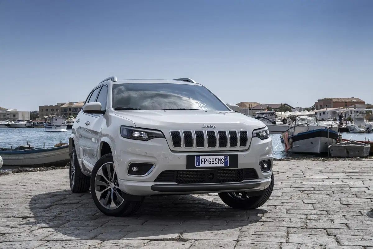 Jeep Cherokee 2019, ecco come è cambiata [Video e foto] (5)
