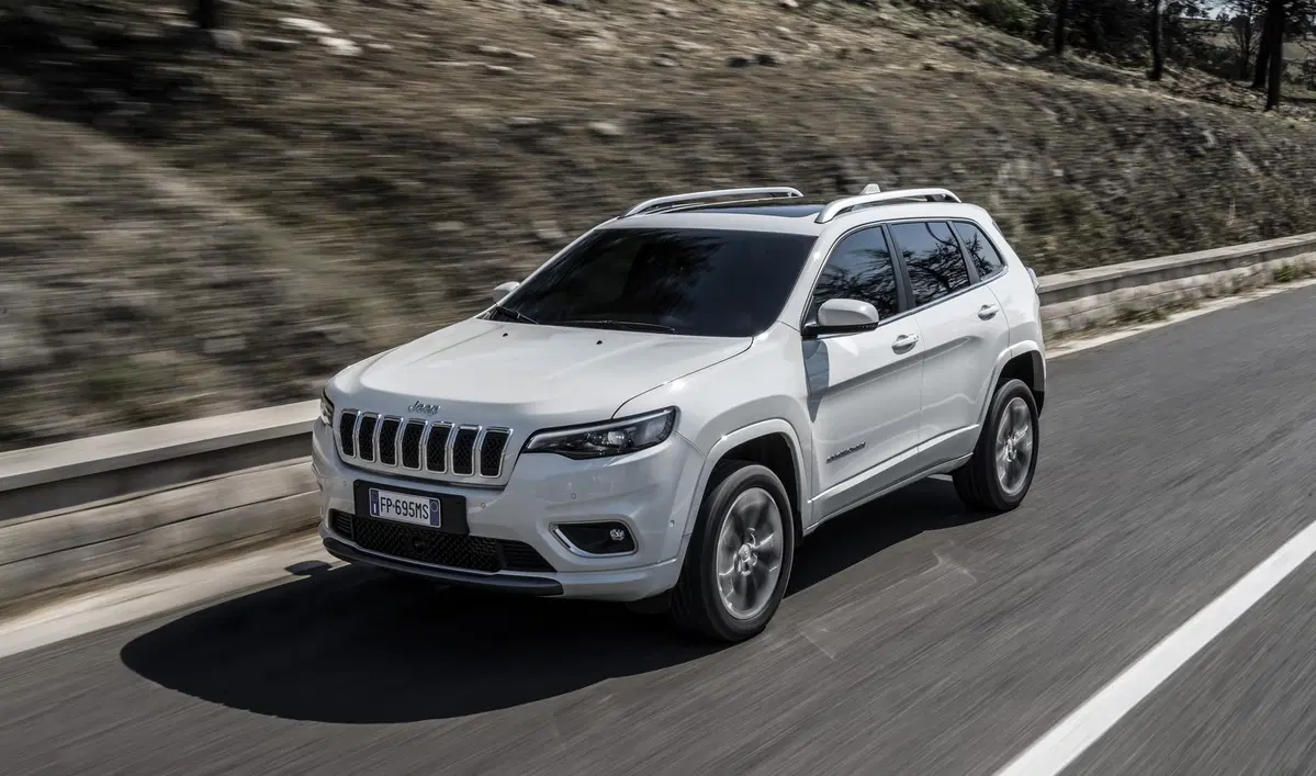 Jeep Cherokee 2019, ecco come è cambiata [Video e foto] (11)