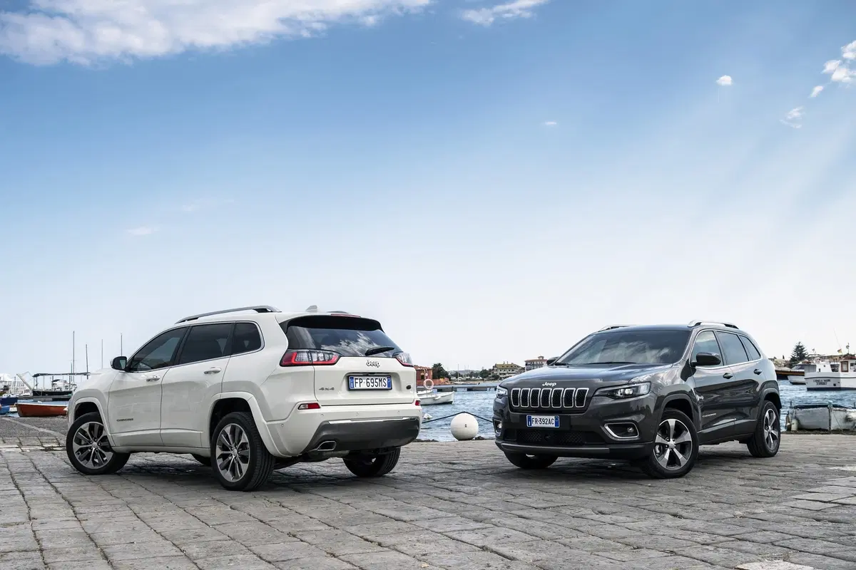 Jeep Cherokee 2019, ecco come è cambiata [Video e foto] (13)