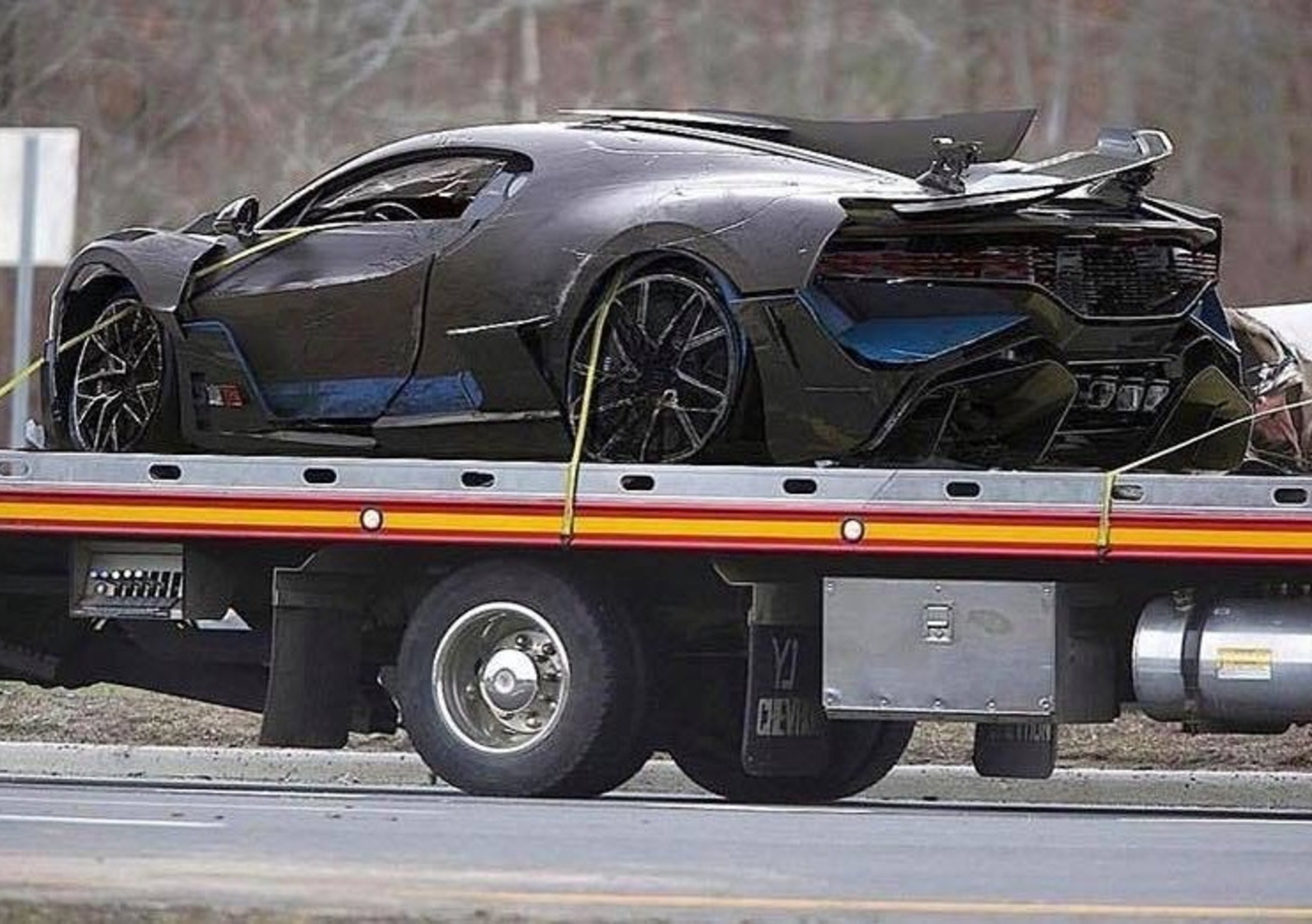 Bugatti Divo crash: incidente da 5 milioni di euro per la Hypercar? Vero o fake?