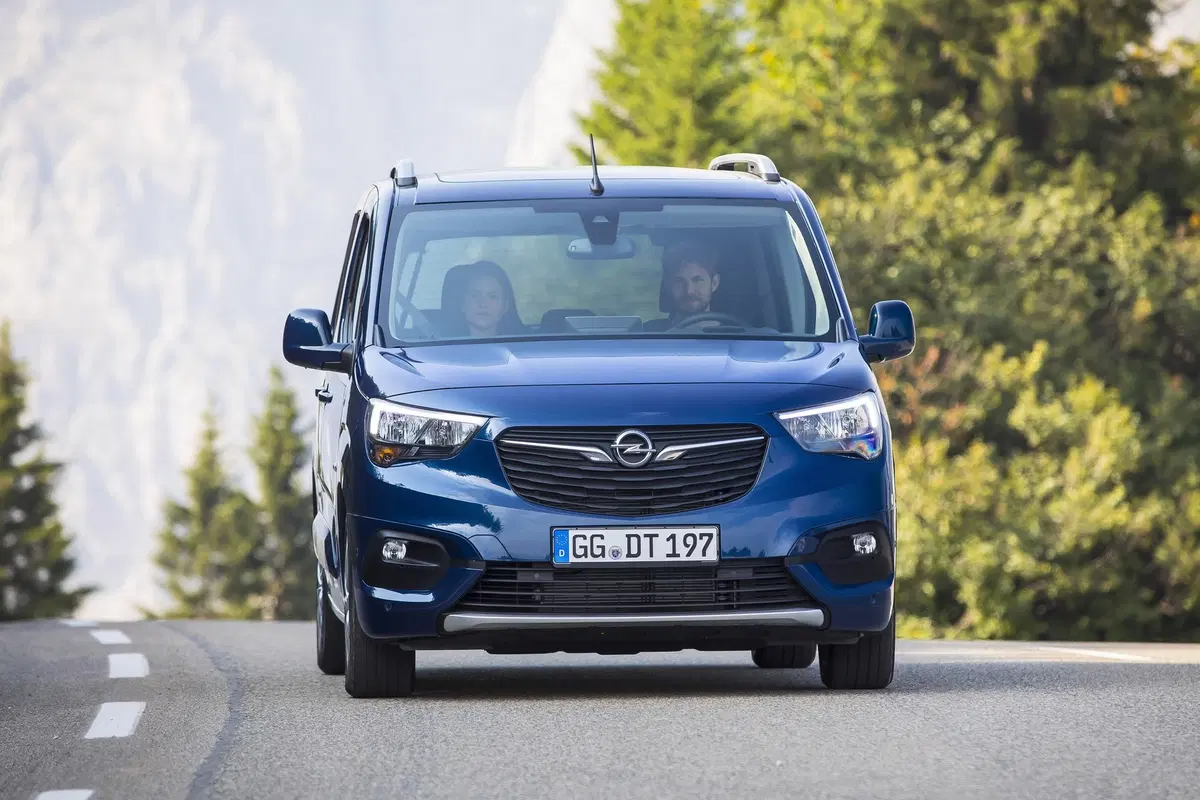 Opel Combo Life: più spazio, più tecnologia, più comfort [Video] (5)