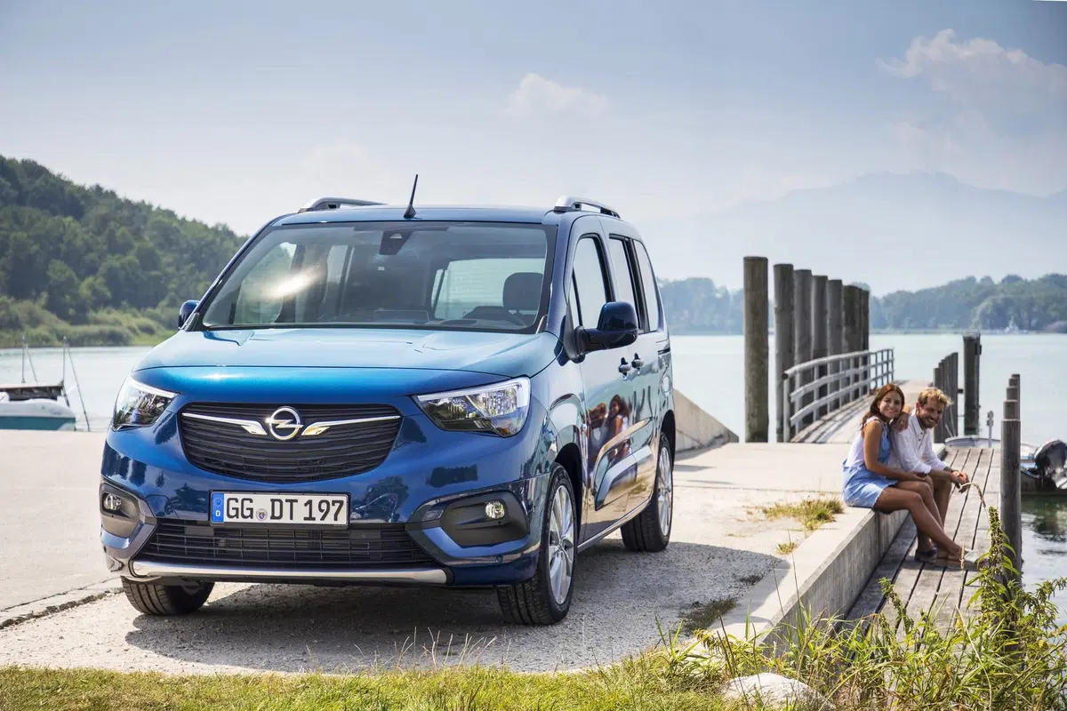 Opel Combo Life: più spazio, più tecnologia, più comfort [Video] (12)