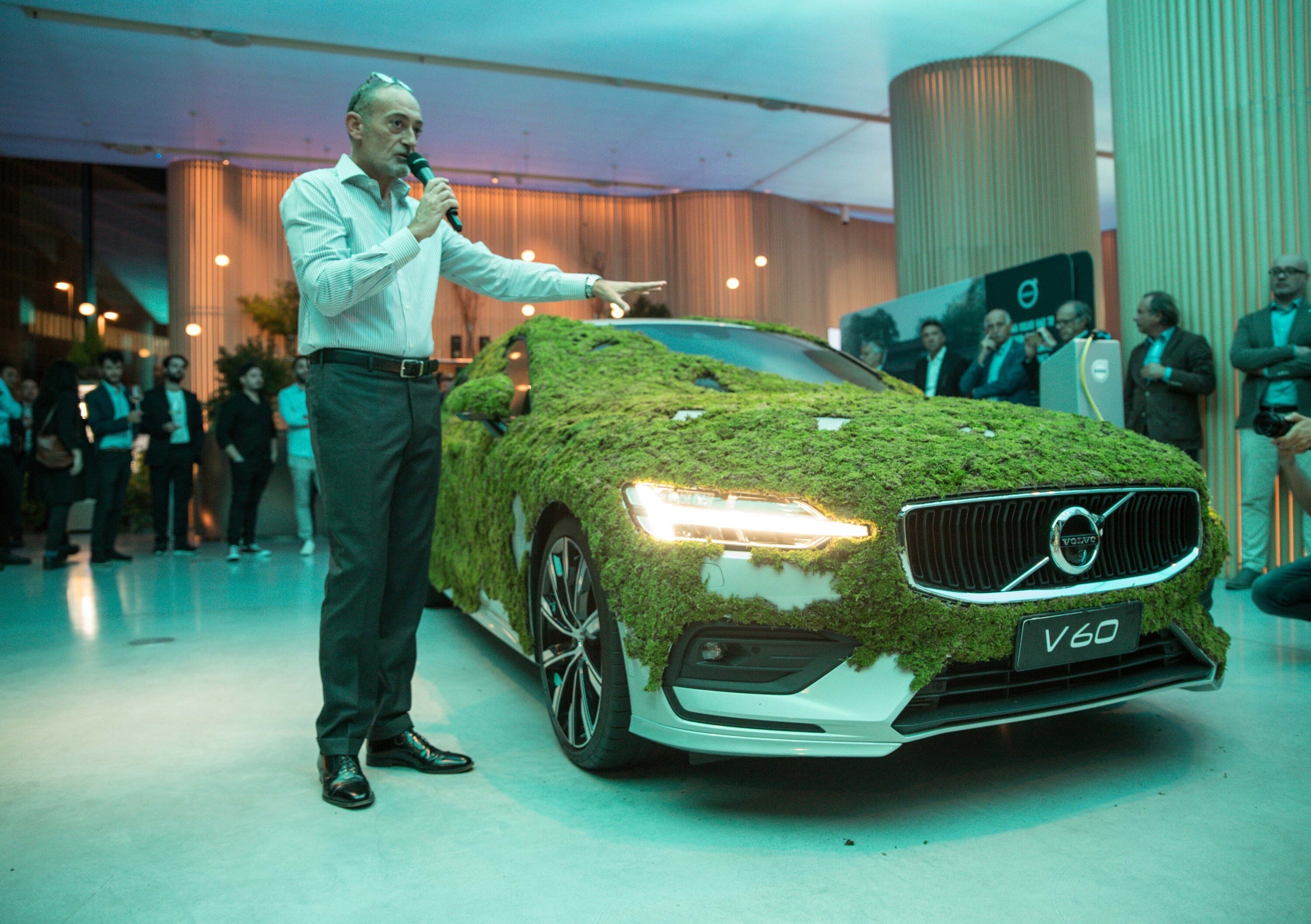Volvo V60 e la sostenibilit&agrave; protagoniste al Volvo Studio Milano con The Agreenment