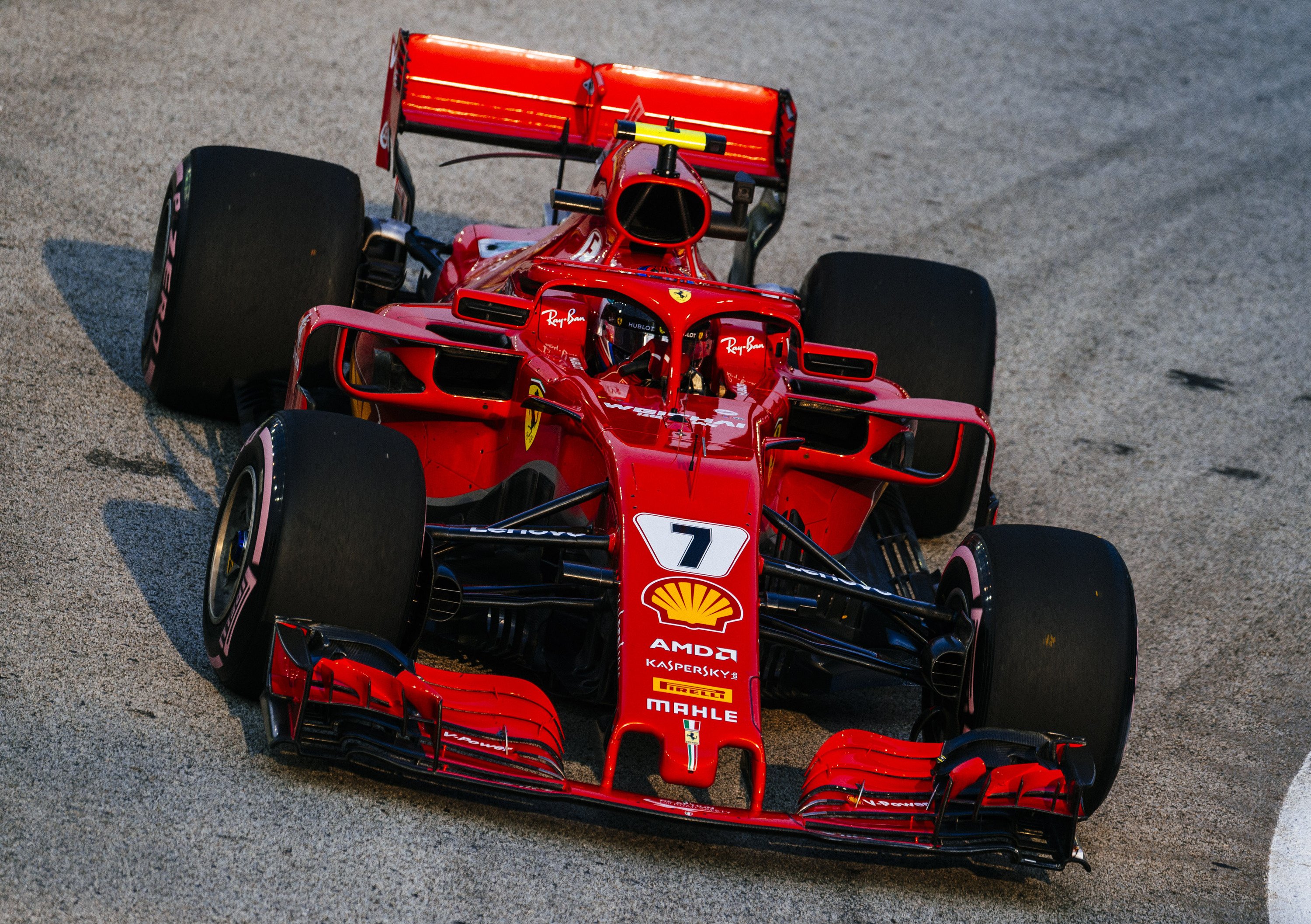 F1, GP Singapore 2018, FP2: Raikkonen al top, Vettel a muro