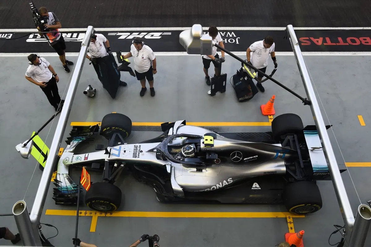 F1, GP Singapore 2018, FP3: Vettel 1°, dietro Raikkonen e Hamilton (9)
