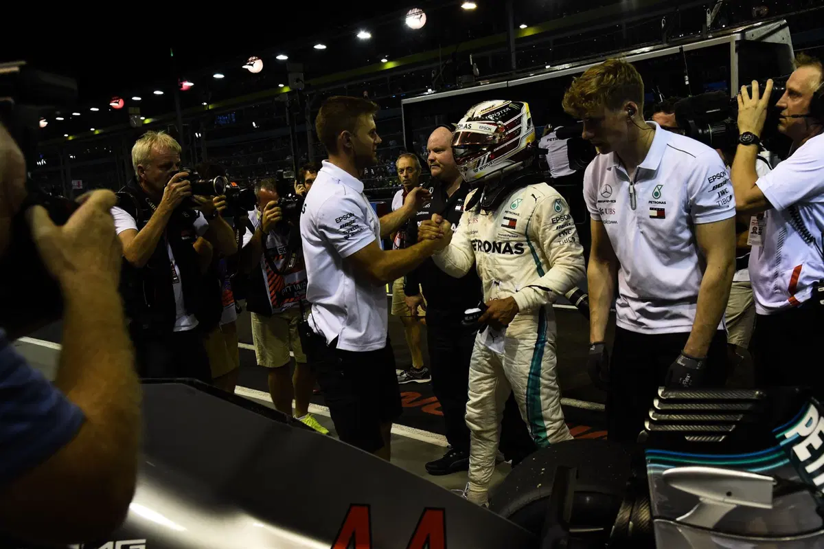 F1, GP Singapore 2018: pole per Hamilton. Terzo Vettel (12)