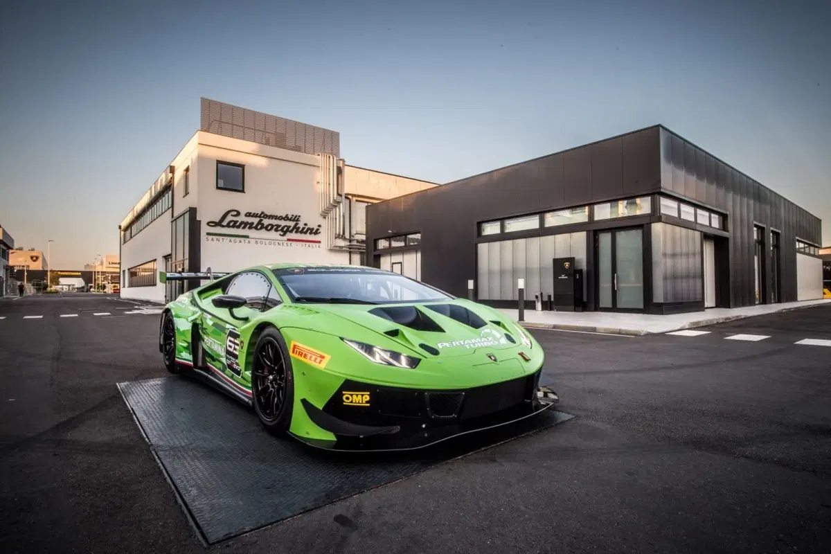 Lamborghini Huracán GT3 EVO, il Toro da pista si rinnova (2)