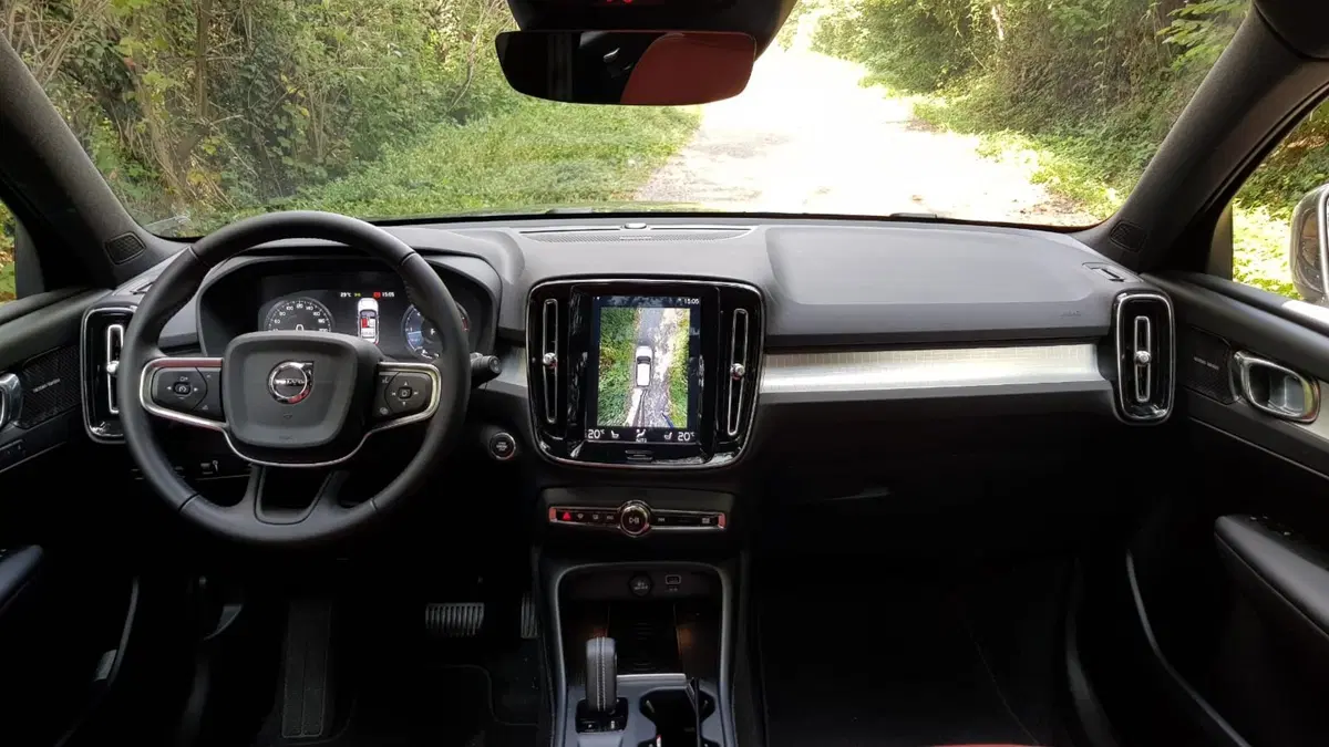 Volvo XC40 | Piccola ma grande, tecnologica e affascinante (19)
