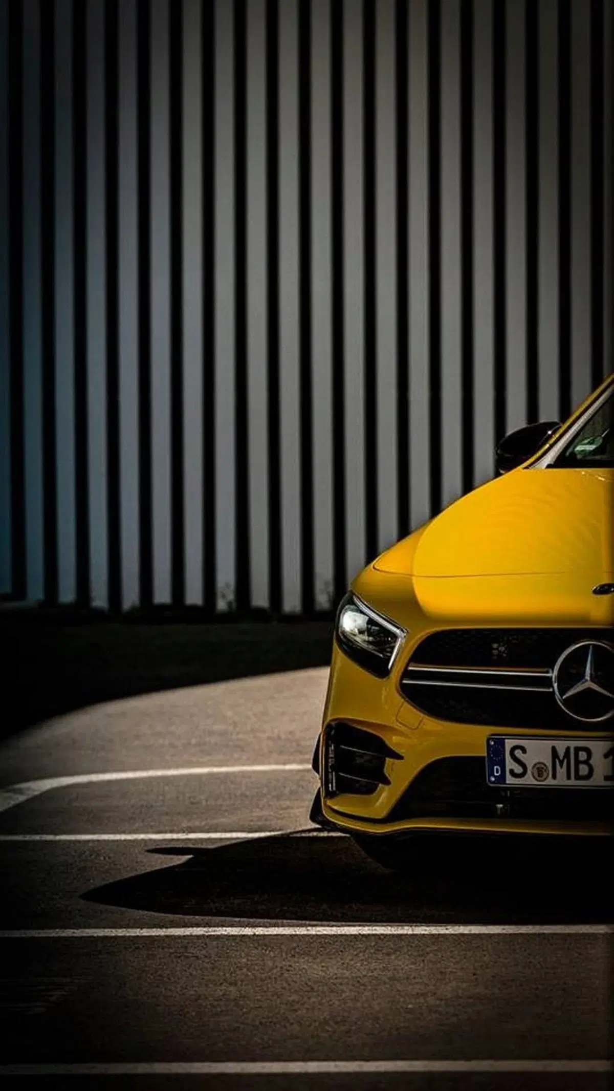 Mercedes-AMG A 35, le prime foto della nuova versione sportiva (4)