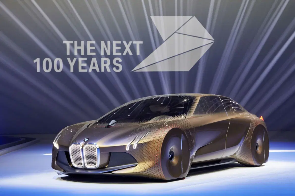 BMW Vision Next 100, concept da centenario (3)