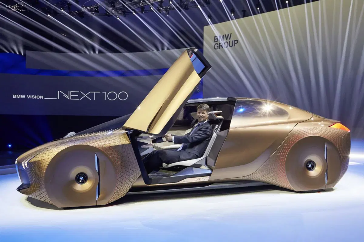 BMW Vision Next 100, concept da centenario (5)