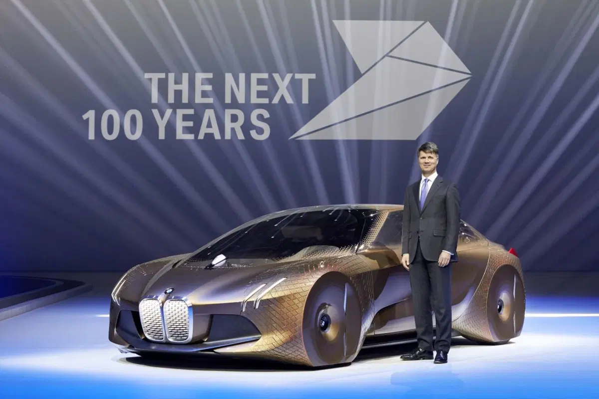 BMW Vision Next 100, concept da centenario (6)