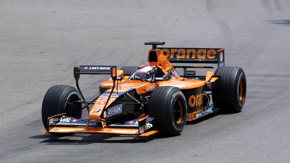 La Arrows A22 in configurazione GP Monaco