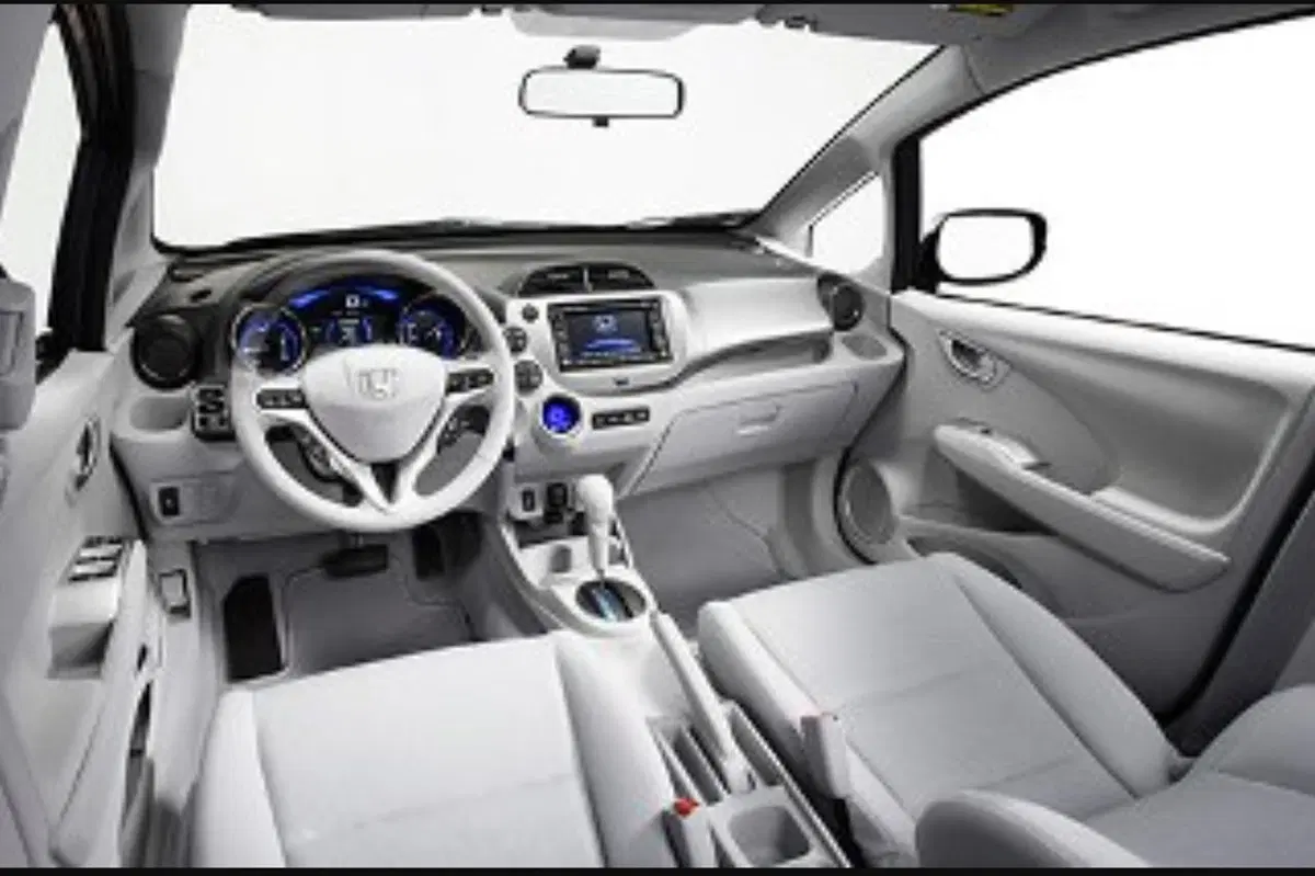 Honda Insight (2009-13) (3)