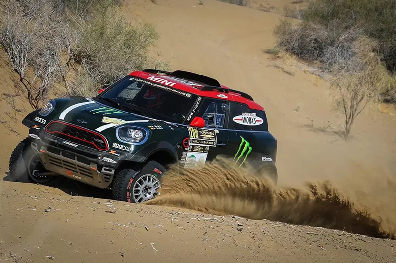 Nani Roma alla Turkmen Desert Race