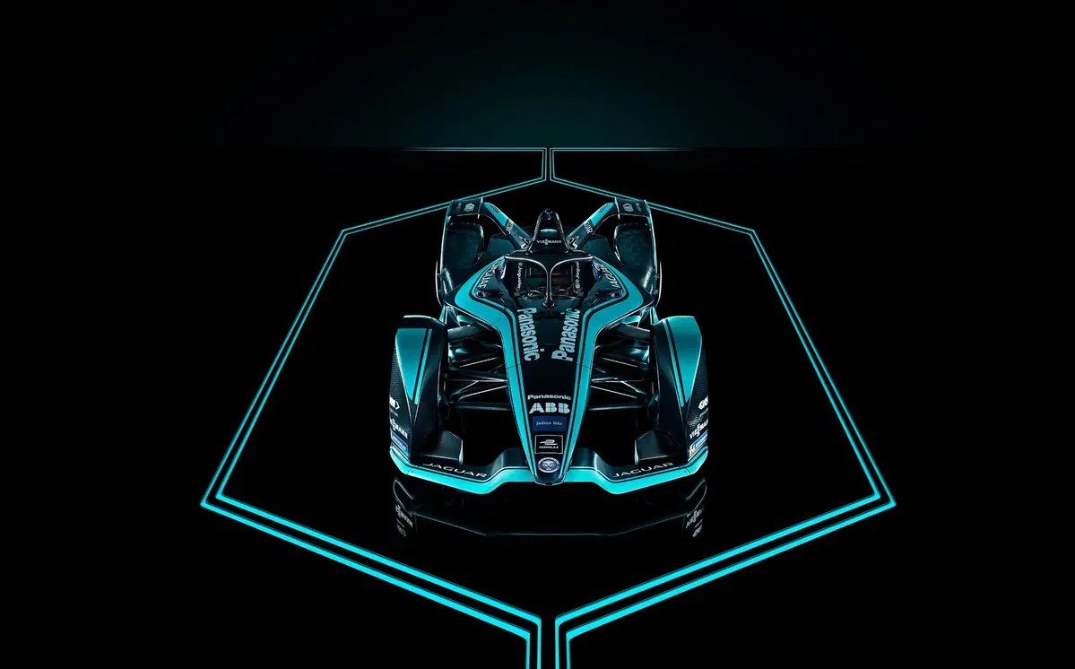 Formula E: Jaguar svela la I-Type 3 (3)
