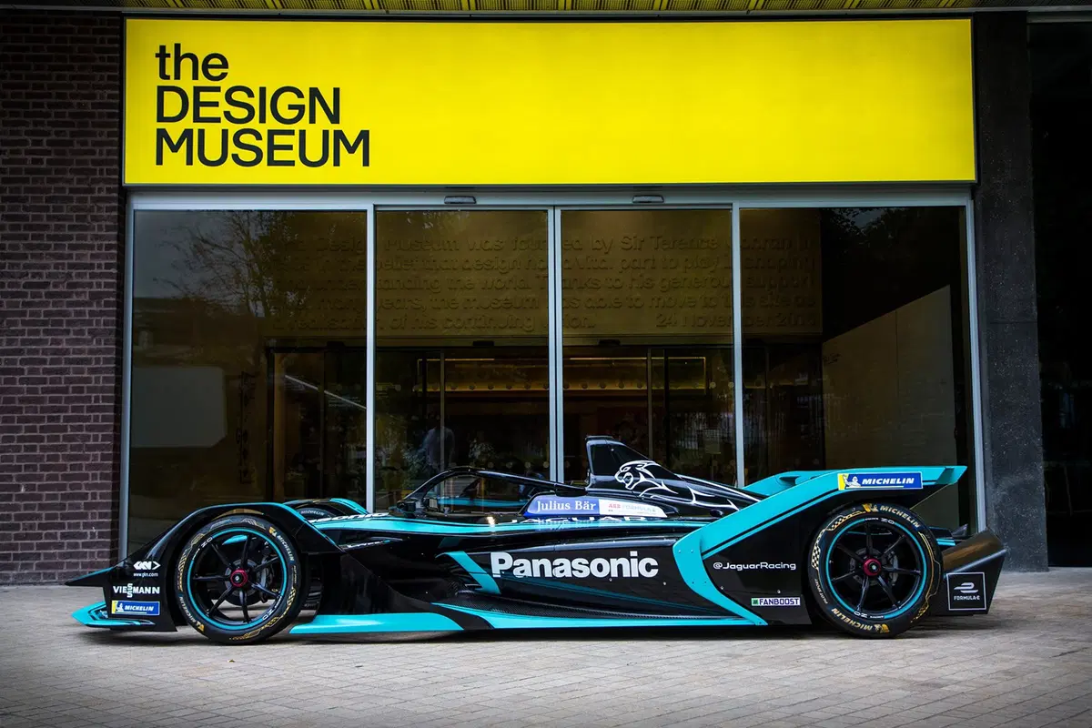 Formula E: Jaguar svela la I-Type 3 (4)