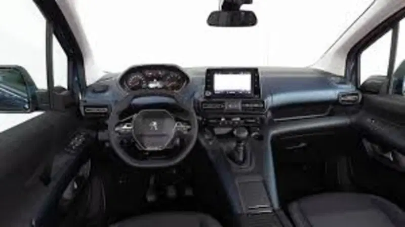 L' i-Cockpit viene proposto dopo il successo su tutta la gamma Peugeot