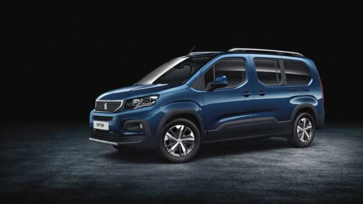 Peugeot Rifter 2018 1.5 L diesel 130 CV. Campione di spazio (9)