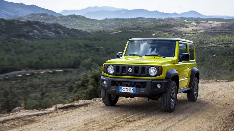 Suzuki Jimny 2018. Inarrestabile omaggio al passato [Video]