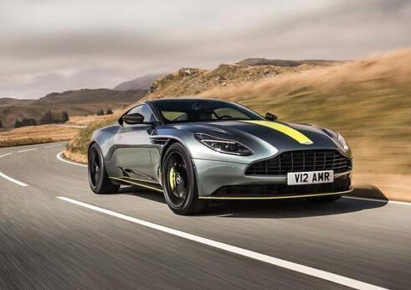 Aston Martin vale pi&ugrave; di Ferrari? A Gaydon pensano di s&igrave;