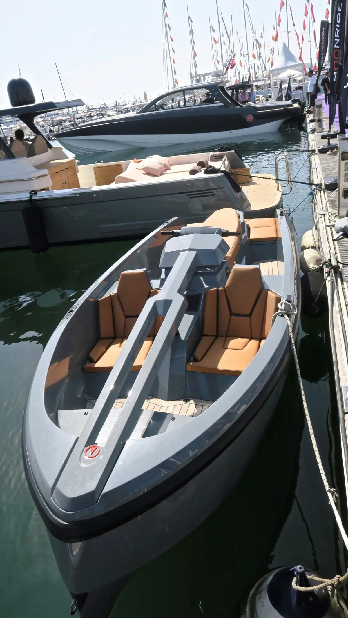Cannes Yachting Festival 2018, tra barche ed automobili (3)