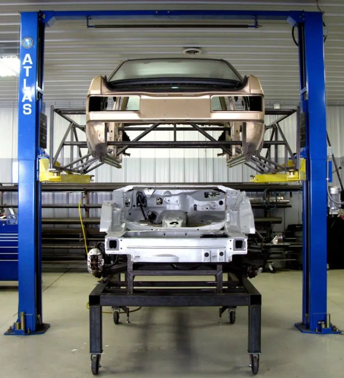 Frankenstein Benz: quando la 190E si risveglia C63 AMG [video] (6)