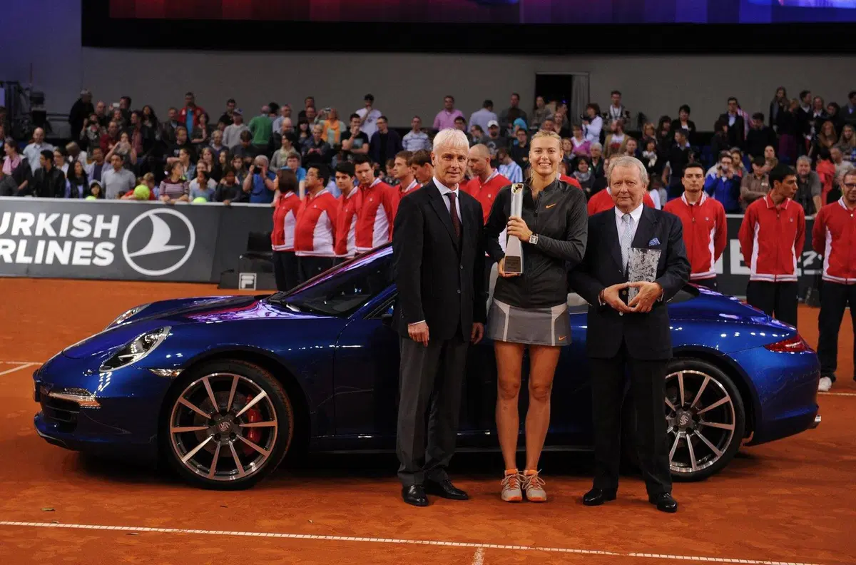 Maria Sharapova positiva al doping: sospesi i contratti, anche con Porsche (3)