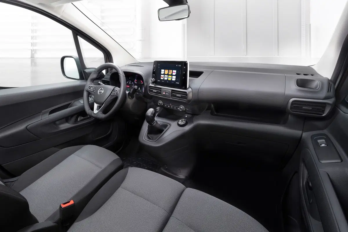 Opel Combo Furgone (2018-->>) (13)