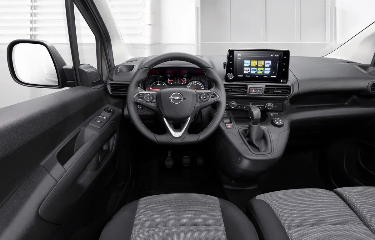 Opel Combo Furgone (2018-->>) (14)