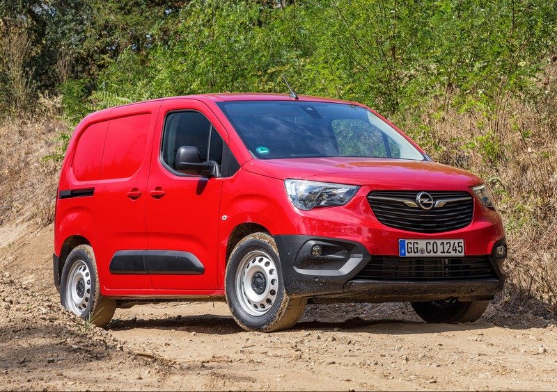 Opel Combo Furgone (2018-->>) (3)