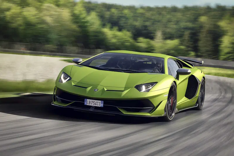 Lamborghini Aventador SVJ: che sound! [Video]