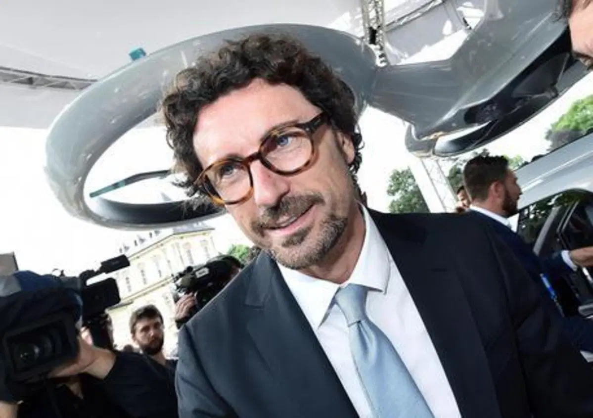 Toninelli, l'idea di un ponte multifunzione per Genova: 'Ignoranti, guardate Istanbul'