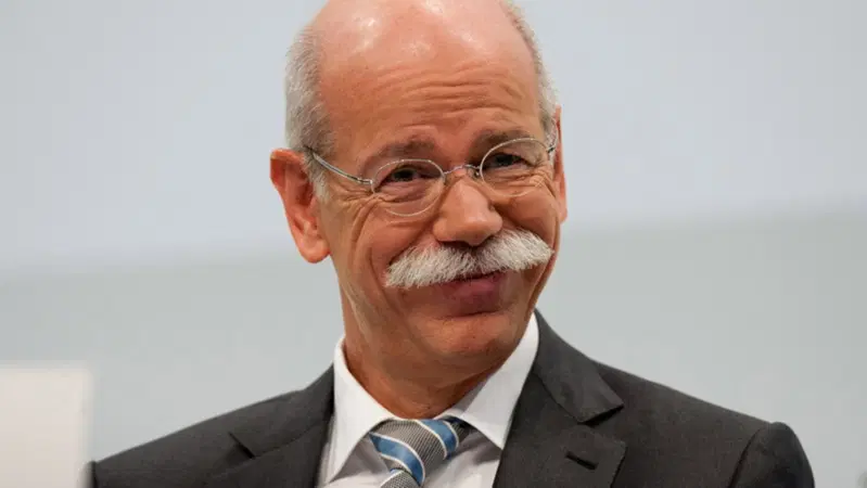 Daimler, Zetsche lascia a maggio 2019. Al suo posto Kaellenius