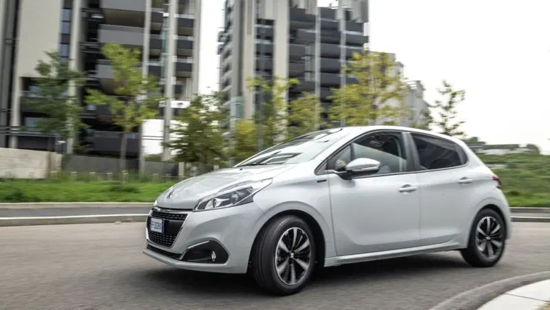 Peugeot 208 Signature, 1.200 esemplari per l'Italia
