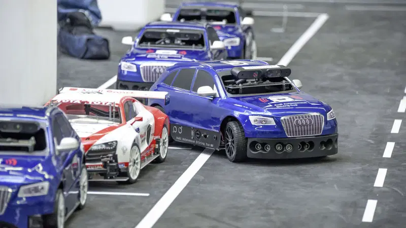 La corsa per &ldquo;automobiline&rdquo; autonome. E' la Audi Autonomous Driving Cup