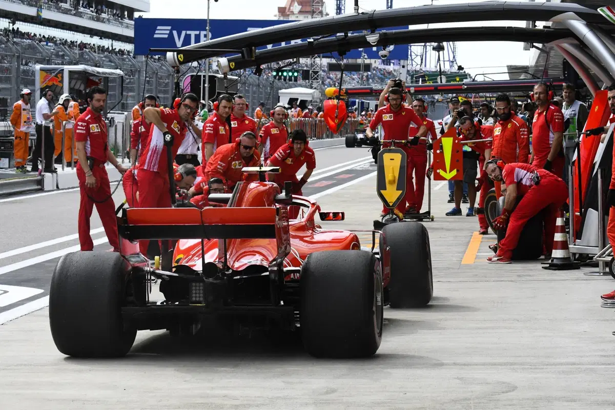 F1, GP Russia 2018, FP3: Hamilton al top (21)