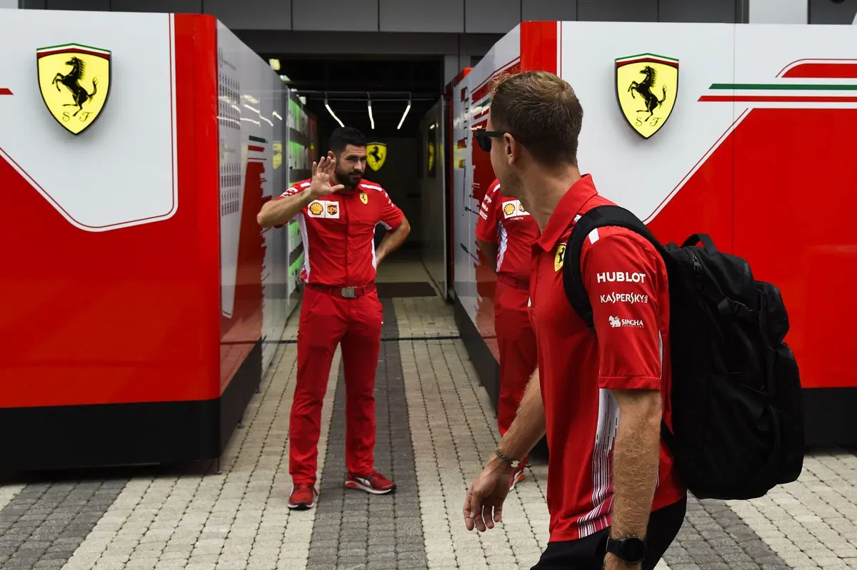 F1, GP Russia 2018: vince Hamilton. Terzo Vettel (3)