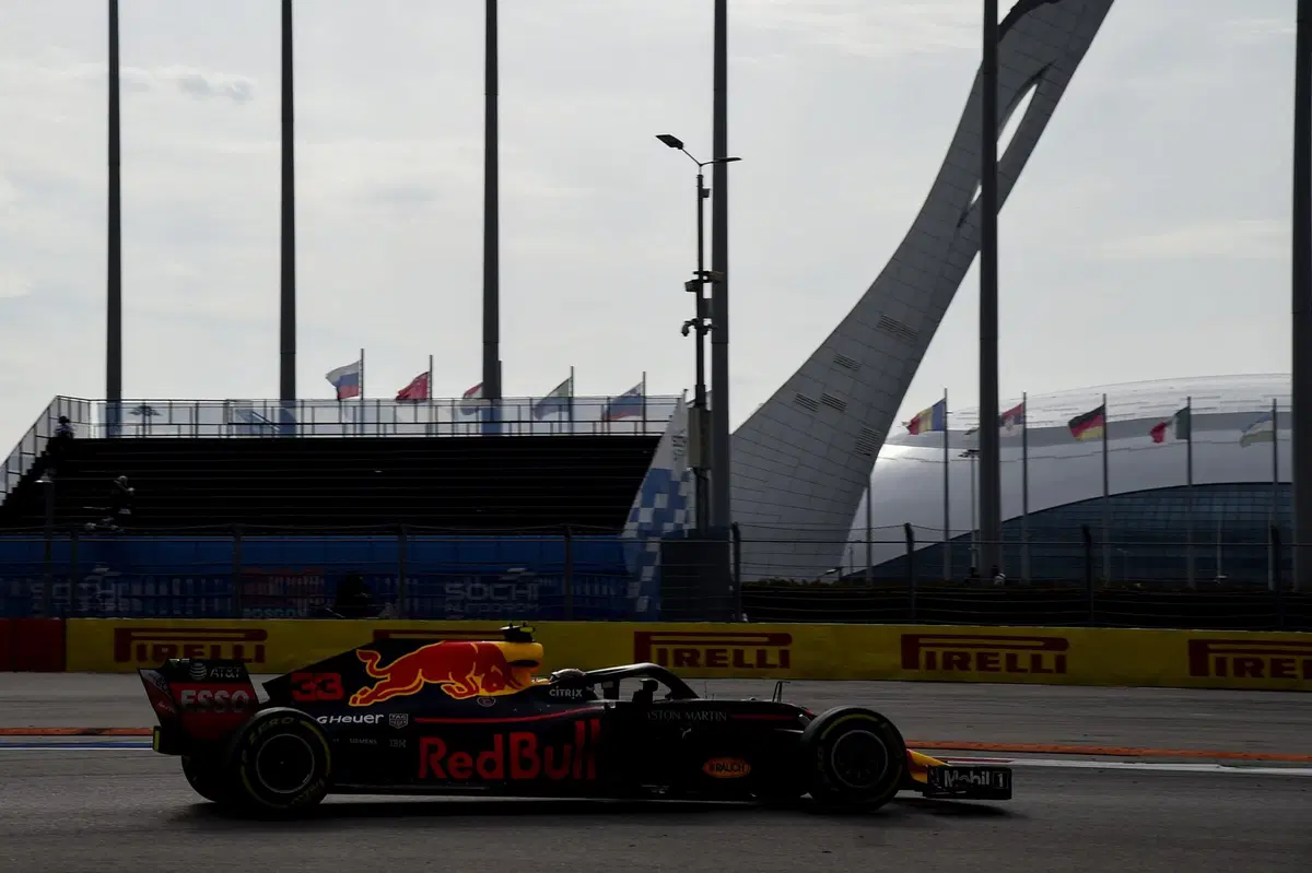 F1, GP Russia 2018: vince Hamilton. Terzo Vettel (26)