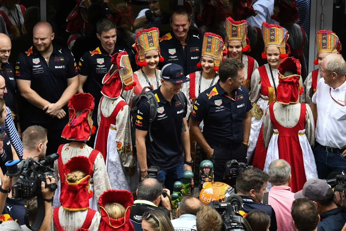 F1, GP Russia 2018: vince Hamilton. Terzo Vettel (33)