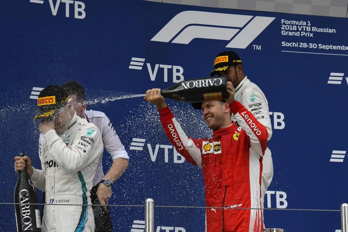F1, GP Russia 2018: vince Hamilton. Terzo Vettel (65)