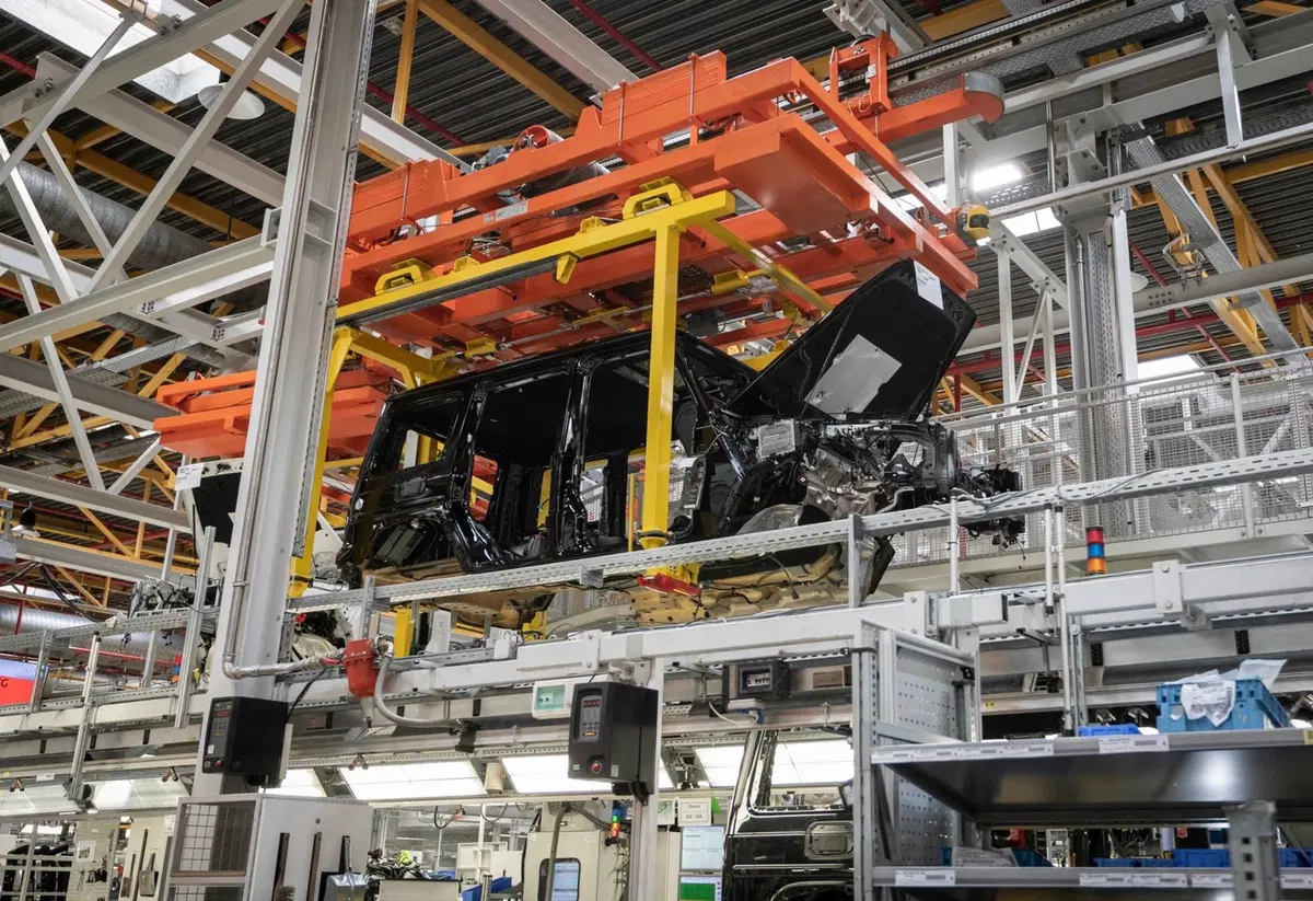 Magna Steyr: la produzione della Mercedes Classe G 2018 (5)