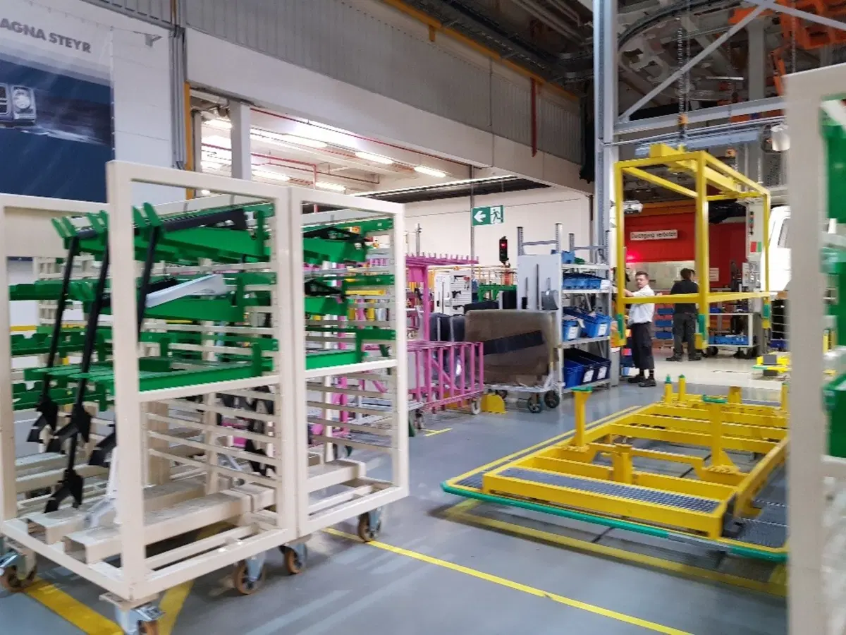 Magna Steyr: la produzione della Mercedes Classe G 2018 (7)